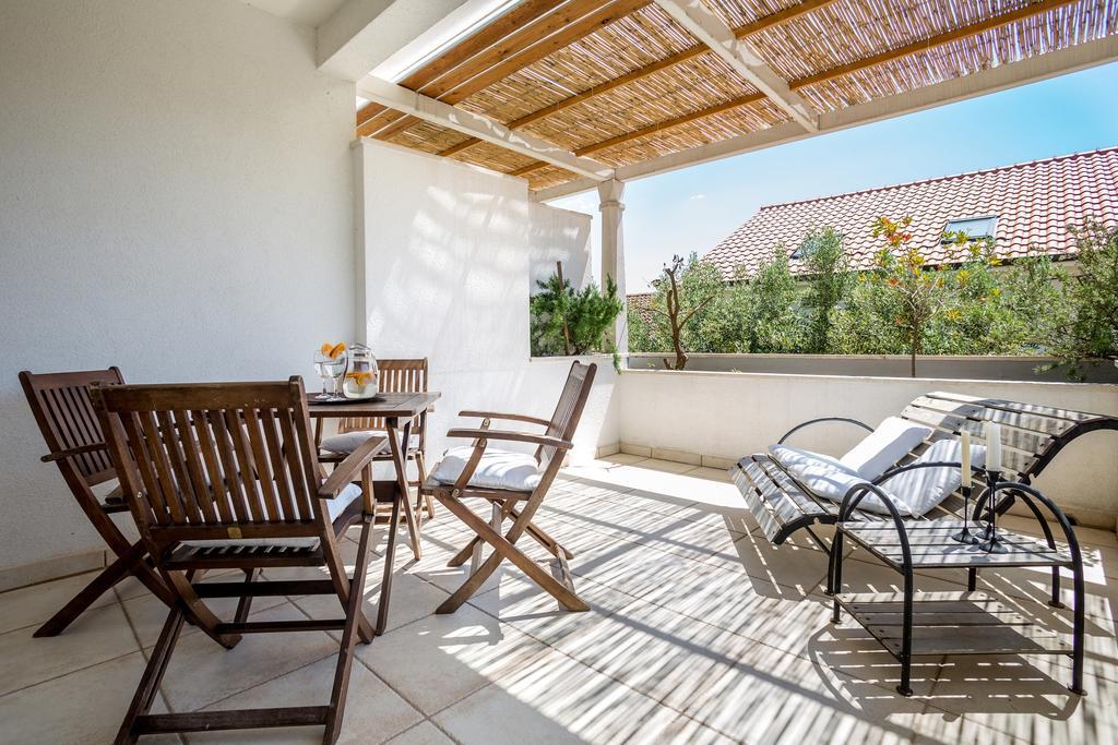 Zlatni Bol Apartments 外观 照片